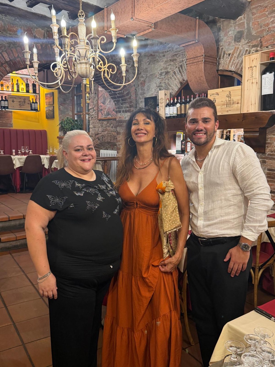 Ospiti a tavola all'Oste di Lucca